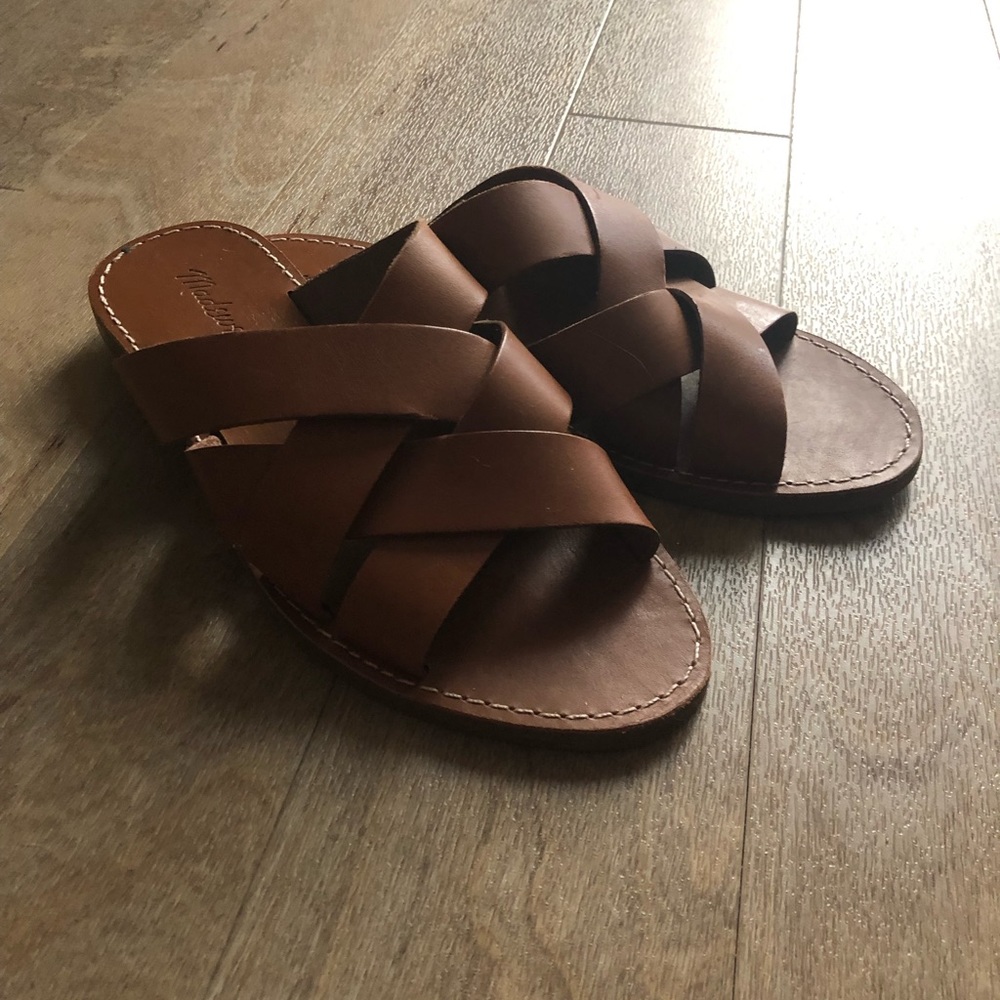 Brown Madewell sandals I’m a size 7. Only worn a handful of times. New condition